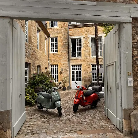 Maison Saint Christophe Bed & Breakfast